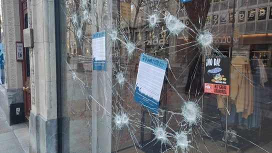 Destrozos provocados en un comercio de Bilbao durante la huelga general convocada por sindicatos abertzales. Destrozos provocados en un comercio de Bilbao durante la huelga general convocada por sindicatos abertzales.
