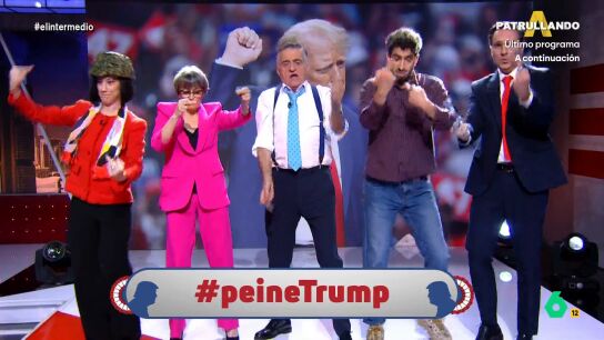 El presentador anima a la gente a subir v&iacute;deos bailando con la canci&oacute;n 'Y.M.C.A.' del grupo Village People, mientras dedican peinetas a Donald Trump. Wyoming recuerda que deben etiquetar al programa y al presidente de EEUU. 
