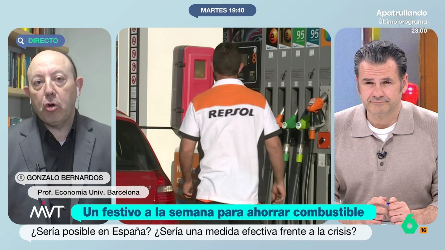 ¿Podría España copiar la medida de Sri Lanka para ahorrar combustible? Gonzalo Bernardos analiza esta cuestión En este país asiático han decretado aumentar los días festivos semanales de dos a tres para, de esta manera, poder ahorrar petróleo. Una medida llamativa que, como señala el economista, va a suponer que los trabajadores cobren un 20% menos.