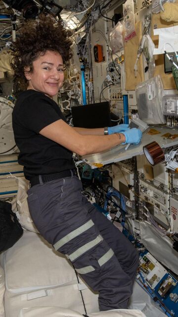 La astronauta Jessica Meir en la Estaci&oacute;n Espacial Internacional