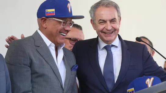 Zapatero alaba la amnistía en Venezuela como "una referencia" que demuestra que "hay futuro" y pone "punto final al odio" Zapatero alaba la amnistía en Venezuela como "una referencia" que demuestra que "hay futuro" y pone "punto final al odio"