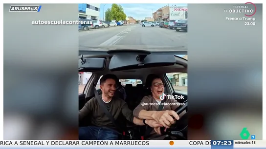 Antonia, la señora que lleva 20 años intentando sacarse el carné de conducir y el vídeo viral que demuestra por qué no lo ha conseguido Antonia, la señora que lleva 20 años intentando sacarse el carné de conducir y el vídeo viral que demuestra por qué no lo ha conseguido