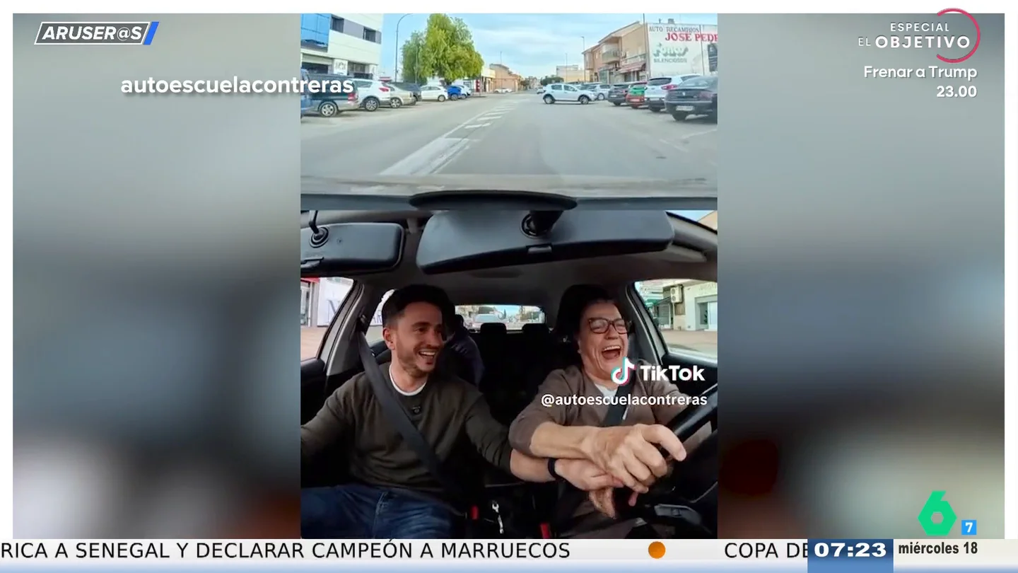 Antonia, la señora que lleva 20 años intentando sacarse el carné de conducir y el vídeo viral que demuestra por qué no lo ha conseguido Antonia, la señora que lleva 20 años intentando sacarse el carné de conducir y el vídeo viral que demuestra por qué no lo ha conseguido
