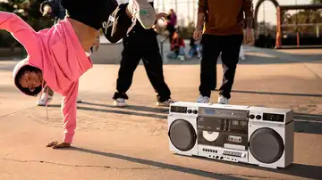 Un loro con Bluetooth, el mejor regalo para los papás ochenteros Un loro con Bluetooth, el mejor regalo para los papás ochenteros