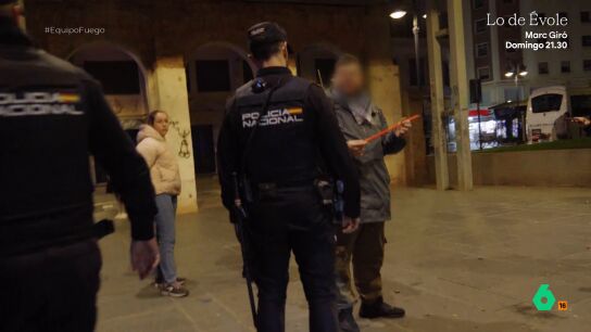 Equipo de Investigaci&oacute;n se adentra en el operativo que la Polic&iacute;a ha puesto en marcha, en colaboraci&oacute;n con agentes holandeses, para seguir el rastro de los 'pyroyoutubers', turistas aficionados a la pirotecnia extrema.