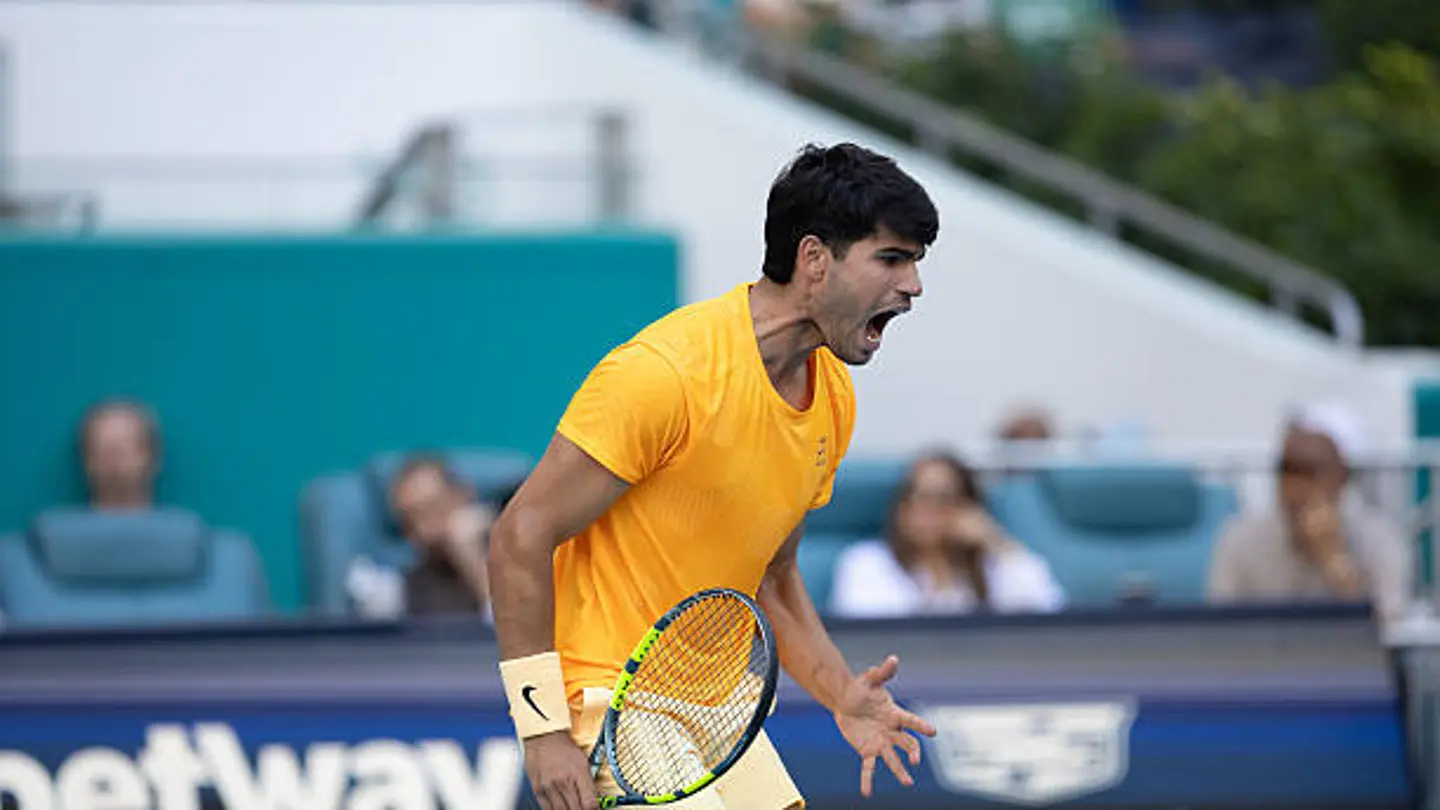 El consejo de una leyenda del tenis a Carlos Alcaraz tras caer en Miami: "¡Supongo que funcionó!" El consejo de una leyenda del tenis a Carlos Alcaraz tras caer en Miami: "¡Supongo que funcionó!"