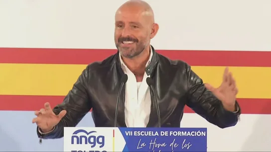 De los Santos critica la "falta de aseo" de los ministros de Sumar en el 15M De los Santos critica la "falta de aseo" de los ministros de Sumar en el 15M