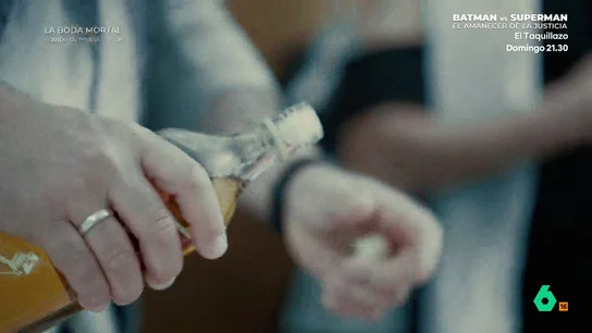 Una botella de whisky Una botella de whisky