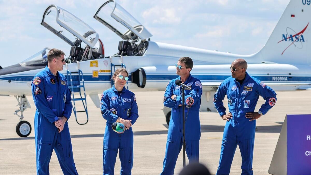 Los astronautas de Artemis II se muestran 