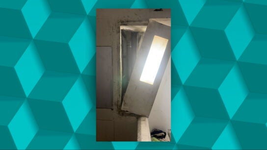 Intento de fuga en Brians de pel&iacute;cula: los funcionarios frenan a dos internos que quer&iacute;an escapar por el tejado