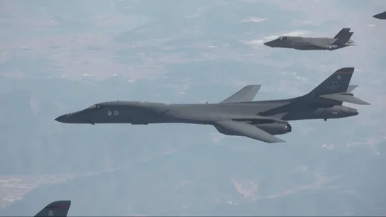 Aviones de combate Aviones de combate