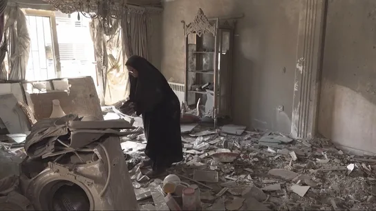 Los ataques que han iluminado el cielo de Teherán han reducido a escombros varios edificios Los ataques que han iluminado el cielo de Teherán han reducido a escombros varios edificios