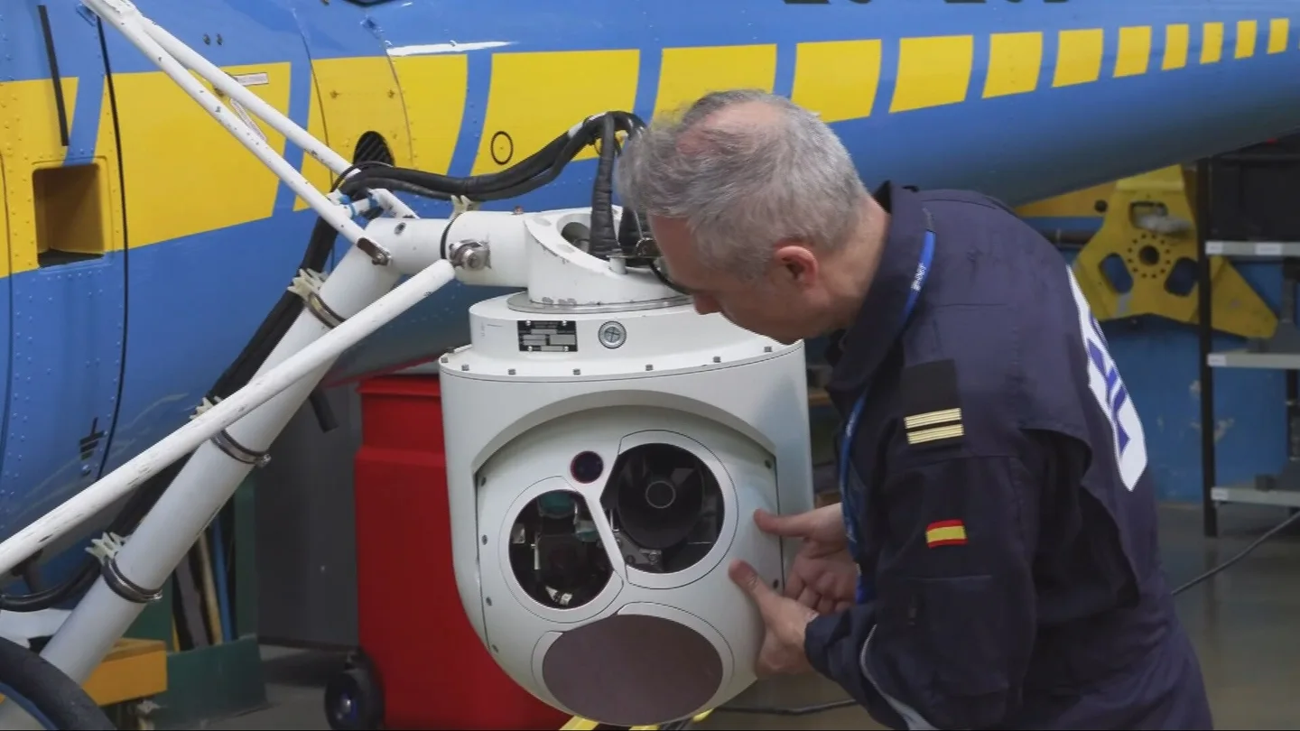 La DGT cumple 65 años vigilando desde el aire: algunas de las mejores cazadas a conductores La DGT cumple 65 años vigilando desde el aire: algunas de las mejores cazadas a conductores