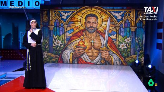 Cristina Gallego se ordenaba monja de la 'Congregaci&oacute;n del Sagrado Pectoral de Santiago Abascal' y 'defend&iacute;a' a todos los curas y obispos que, en contra de la postura oficial de la Iglesia, criticaban la regularizaci&oacute;n de inmigrantes.