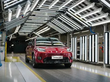 El nuevo compacto chino eléctrico con aires de Volkswagen Golf que se fabrica en Europa y contará con ayudas El nuevo compacto chino eléctrico con aires de Volkswagen Golf que se fabrica en Europa y contará con ayudas