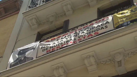 200 familias acosadas por un fondo buitre para abandonar sus casas 200 familias acosadas por un fondo buitre para abandonar sus casas