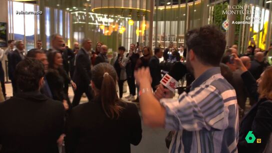 Isma Ju&aacute;rez visitaba Fitur, donde descubr&iacute;a un "salseo p&uacute;nico" entre romanos y cartagineses, los ligues que se hacen en la feria e intentaba recomendar a los reyes Felipe VI y Letizia lugares para visitar en Mallorca.