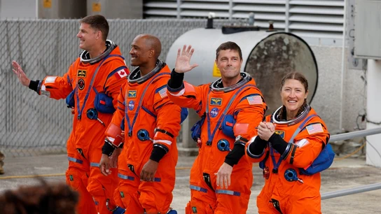 Los trajes naranjas de la Artemis II Los trajes naranjas de la Artemis II