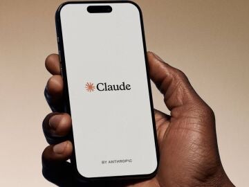 Claude en un m&oacute;vil