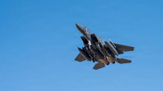 Un F-15 en la operaci&oacute;n Furia &Eacute;pica. 
