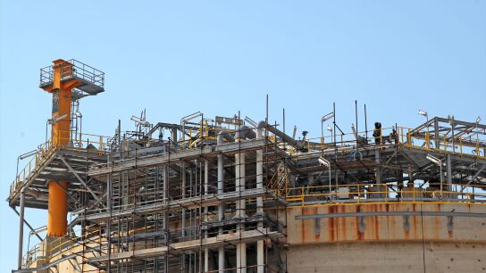 Fotograf&iacute;a de archivo del yacimiento de gas natural South Pars-North Dome, en Bushehr (Ir&aacute;n)