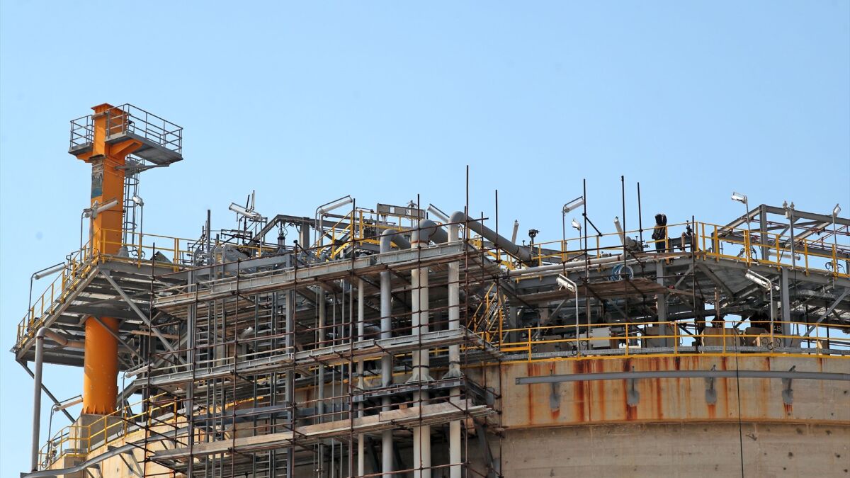 Israel bombardea e inhabilita la mayor planta petroquímica de Irán junto a South Pars: "Es un duro golpe económico al régimen"