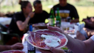 Zamora despide la Semana Santa con miles de platos del 'dos y pingada'