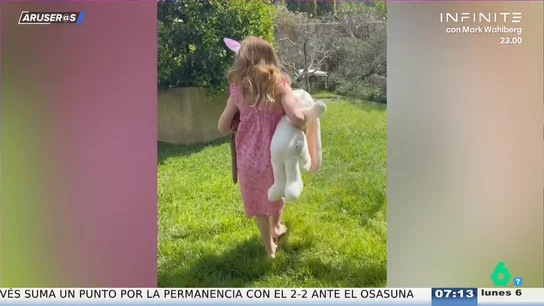 De Meghan Markle al clan Kardashian: así han disfrutado los hijos de las famosas de los huevos de Pascua De Meghan Markle al clan Kardashian: así han disfrutado los hijos de las famosas de los huevos de Pascua