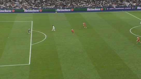 El clamoroso fallo de Vinicius ante Neuer El clamoroso fallo de Vinicius ante Neuer