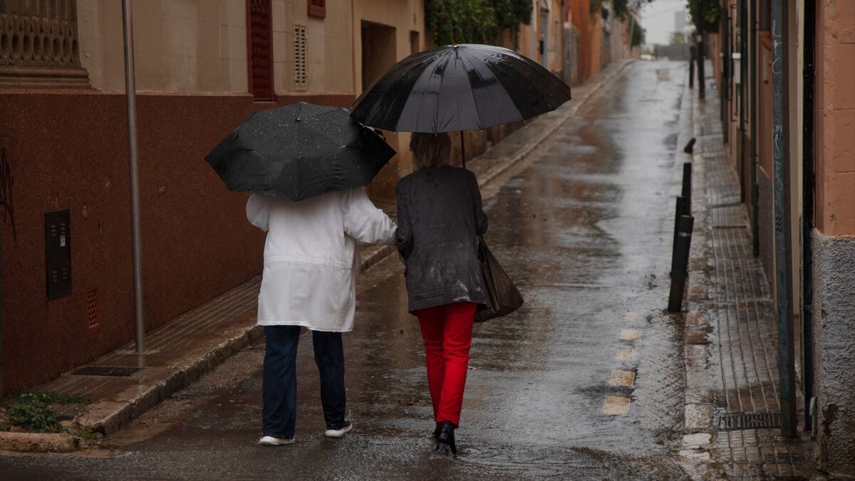 Lluvia, olas y viento ponen en aviso a cinco comunidades autónomas