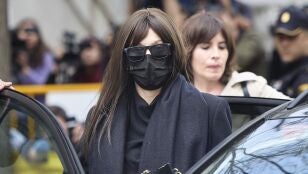 J&eacute;ssica Rodr&iacute;guez, expareja de Jos&eacute; Luis &Aacute;balos, a su salida del Tribunal Supremo