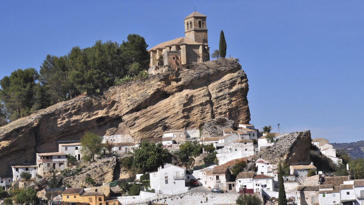 Miedo en Montefrío (Granada): la Guardia Civil refuerza efectivos tras la agresión con un hacha a tres personas