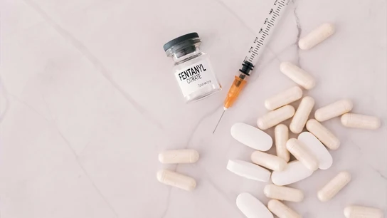 Más fuerte y peligrosa que el fentanilo: el consumo de nitazenos ya deja el primer muerto en España, un joven de 21 años en Pamplona Más fuerte y peligrosa que el fentanilo: el consumo de nitazenos ya deja el primer muerto en España, un joven de 21 años en Pamplona