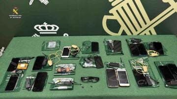 Objetos inspeccionados por la Guardia Civil