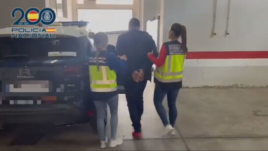 Detienen a un m&eacute;dico en Las Palmas por volver a agredir a diez mujeres en su consulta