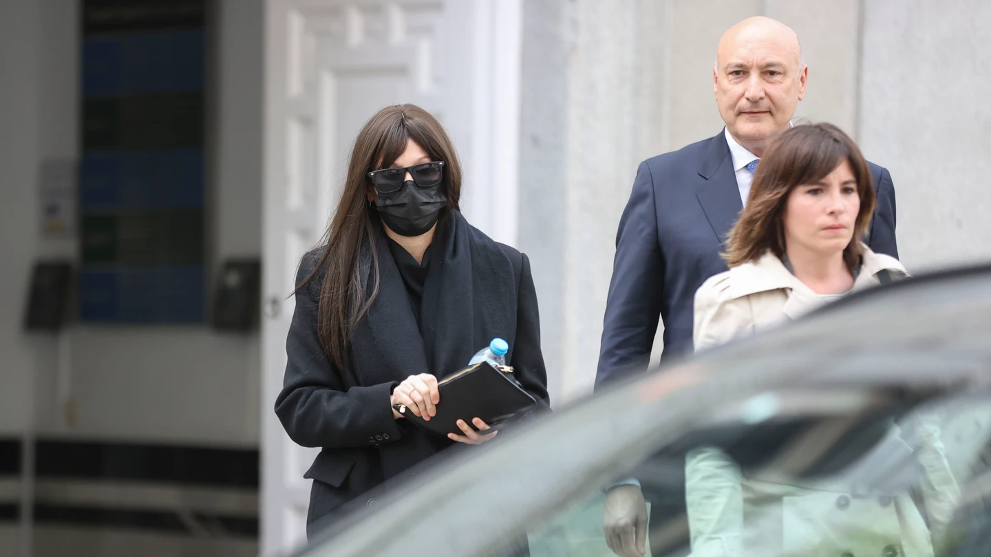 Jéssica Rodríguez, expareja del exministro José Luis Ábalos, sale del Tribunal Supremo Jéssica Rodríguez, expareja del exministro José Luis Ábalos, sale del Tribunal Supremo