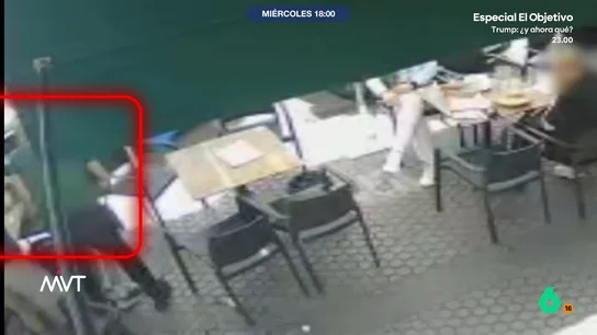 De camarero en Sevilla a héroe: así salvó la vida de una niña de 12 años que se estaba atragantando en su bar De camarero en Sevilla a héroe: así salvó la vida de una niña de 12 años que se estaba atragantando en su bar