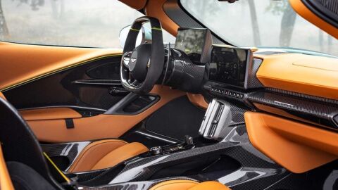 Aston Martin Valhalla 