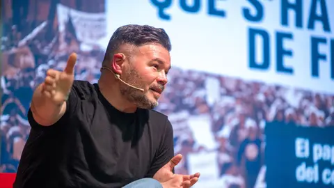Gabriel Rufián en su acto en Barcelona, 'Què s'ha de fer?' Gabriel Rufián en su acto en Barcelona, 'Què s'ha de fer?'