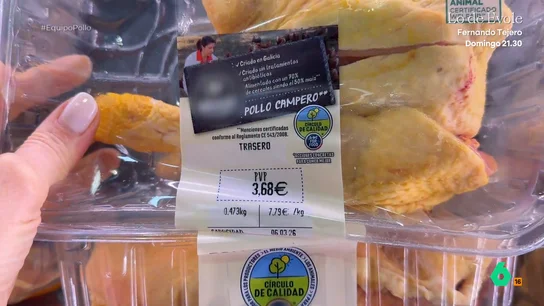 ¿Sabemos el pollo que nos estamos comiendo? Cuando la etiqueta importa y tras el color amarillo hay un "pollo industrial" Mónica Barreal, nutricionista, analiza las tres categorías de pollo que contempla la ley: el pollo industrial, el campero y el ecológico. "Aunque pensemos que es el mismo alimento, a nivel nutricional no tiene nada que ver", afirma.