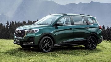 SMW, la marca medio italiana medio china que ofrece coches de 7 plazas por menos de 20.000 euros