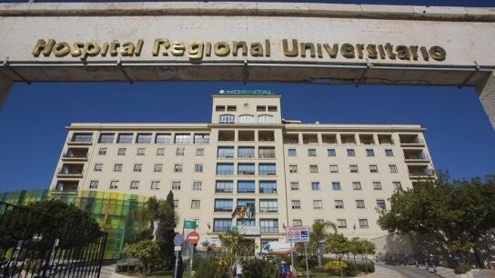 Fachada del Hospital Regional Universitario de M&aacute;laga