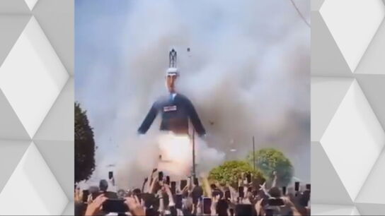 Quema de un mu&ntilde;eco de Benjamin Netanyahu en M&aacute;laga. 