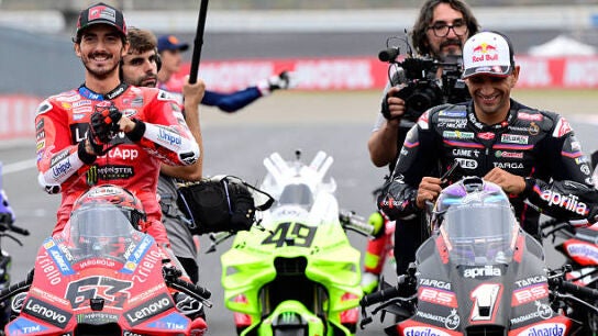 El jefe de Aprilia analiza el cambio de Bagnaia por Jorge Mart&iacute;n: "Puede ser beneficioso"