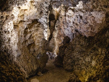 Cueva de Szemi&ouml;-hegyi