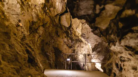 Cueva de Pál-völgyi Cueva de Pál-völgyi