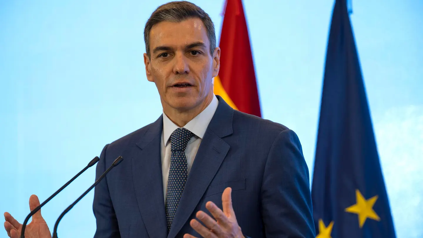 Pedro Sánchez, durante la rueda de prensa en China Pedro Sánchez, durante la rueda de prensa en China