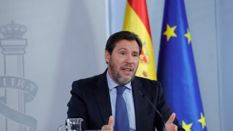 El ministro de Transportes, &Oacute;scar Puente/ EFE/ Zipi Arag&oacute;n