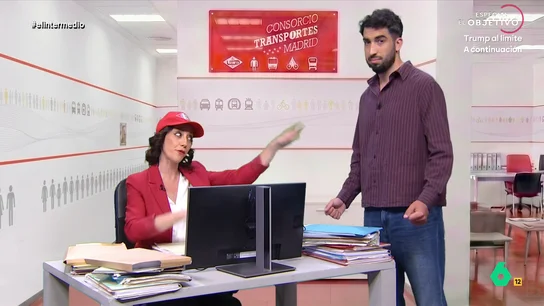 El "test de madrileñidad" de Ayuso para dar un certificado a los migrantes Cristina Gallego se convierte en Isabel Díaz Ayuso, que desde la oficina del Consorcio General de Transportes, se ha propuesto boicotear a los migrantes que necesitan un certificado para regularizar su situación.