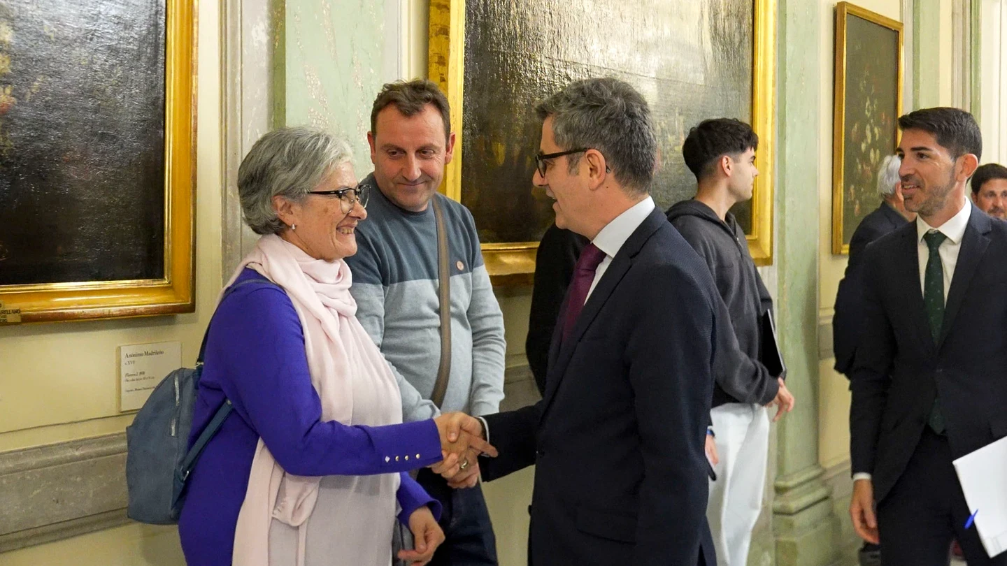 El ministro de la Presidencia, Justicia y Relaciones con las Cortes, Félix Bolaños, mantiene una reunión con representantes de asociaciones de víctimas de abusos sexuales en el ámbito de la Iglesia El ministro de la Presidencia, Justicia y Relaciones con las Cortes, Félix Bolaños, mantiene una reunión con representantes de asociaciones de víctimas de abusos sexuales en el ámbito de la Iglesia